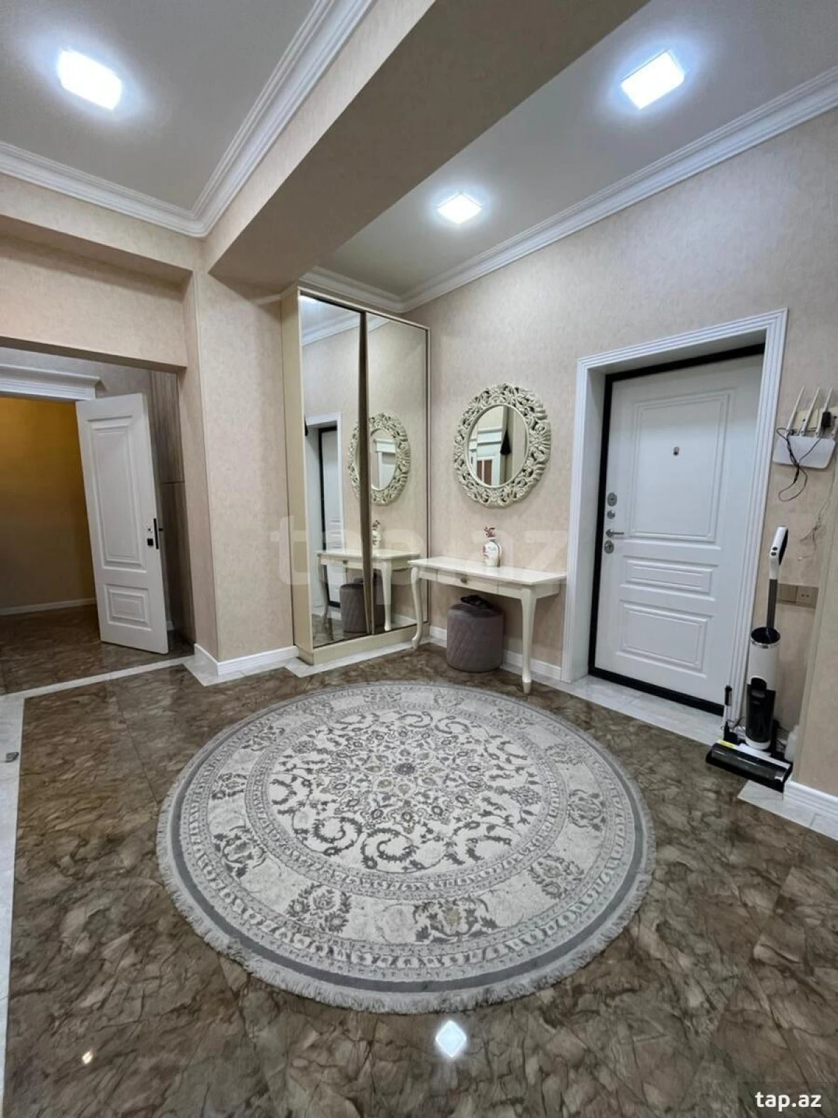 Kirayə verilir 3 otaqlı yeni tikili 125 m²