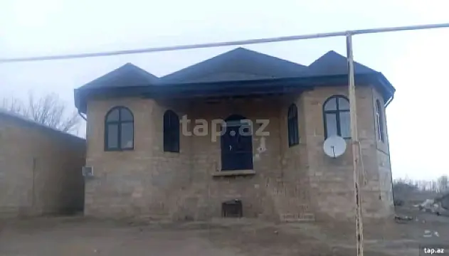 Satılır 6 otaqlı həyət evi 213 m² — Gədəbəy 6 otaq 213.00 m²