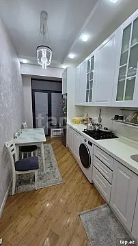 Satılır 3 otaqlı yeni tikili 82 m²