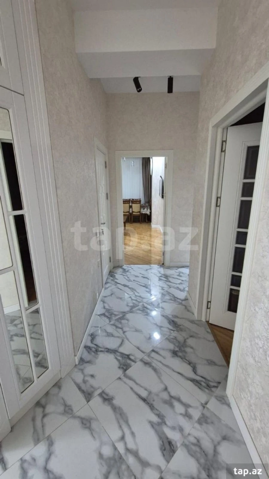 Satılır 3 otaqlı yeni tikili 82 m²