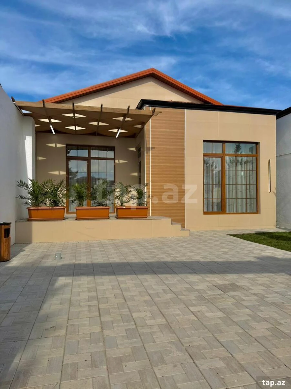 Satılır 3 otaqlı həyət evi