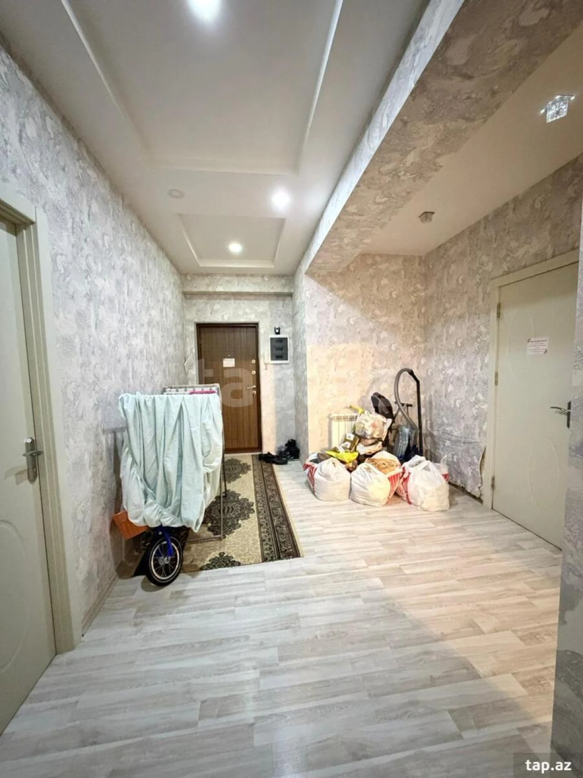 Kirayə verilir 2 otaqlı yeni tikili 65 m²