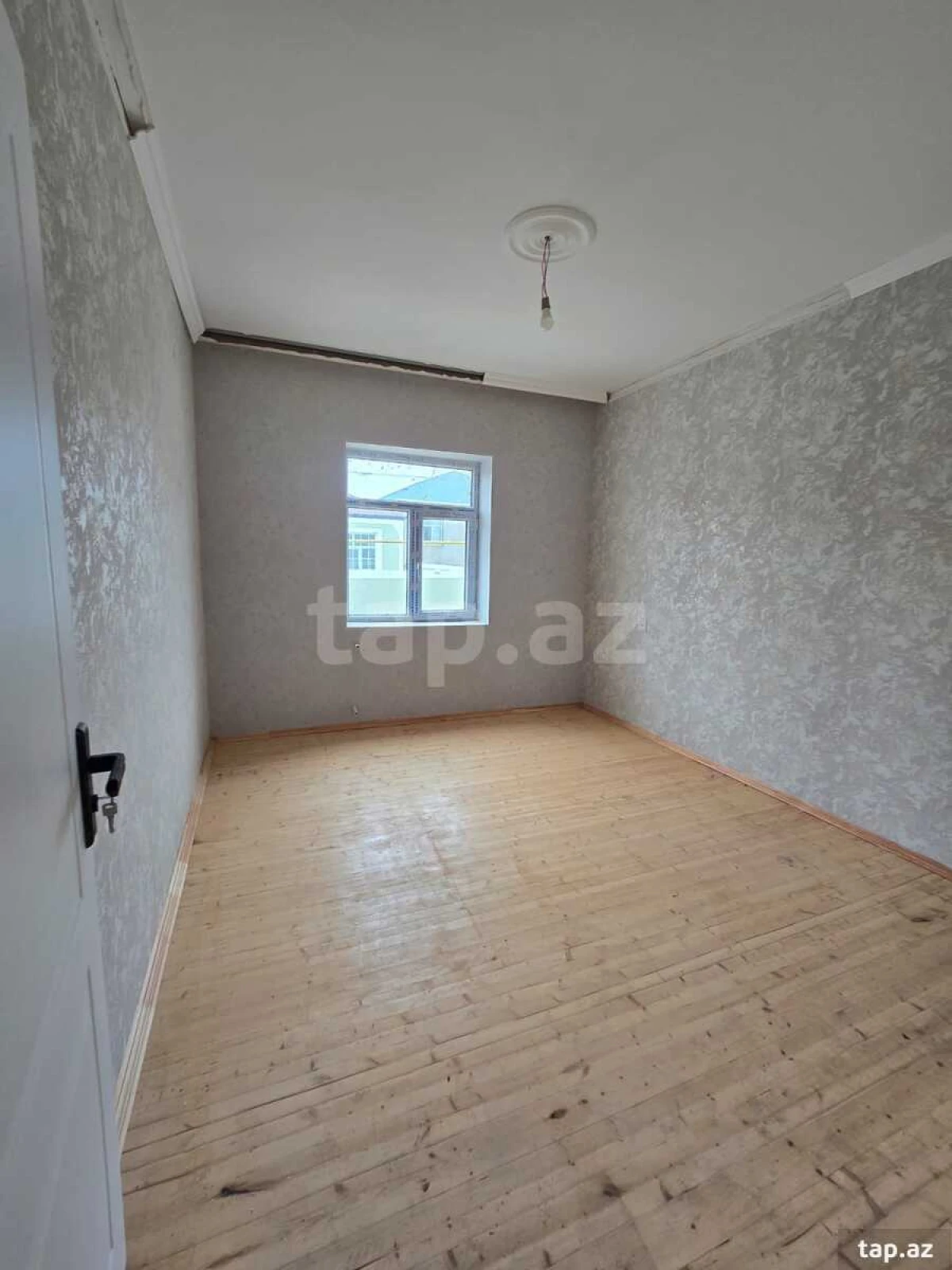 Satılır 3 otaqlı həyət evi