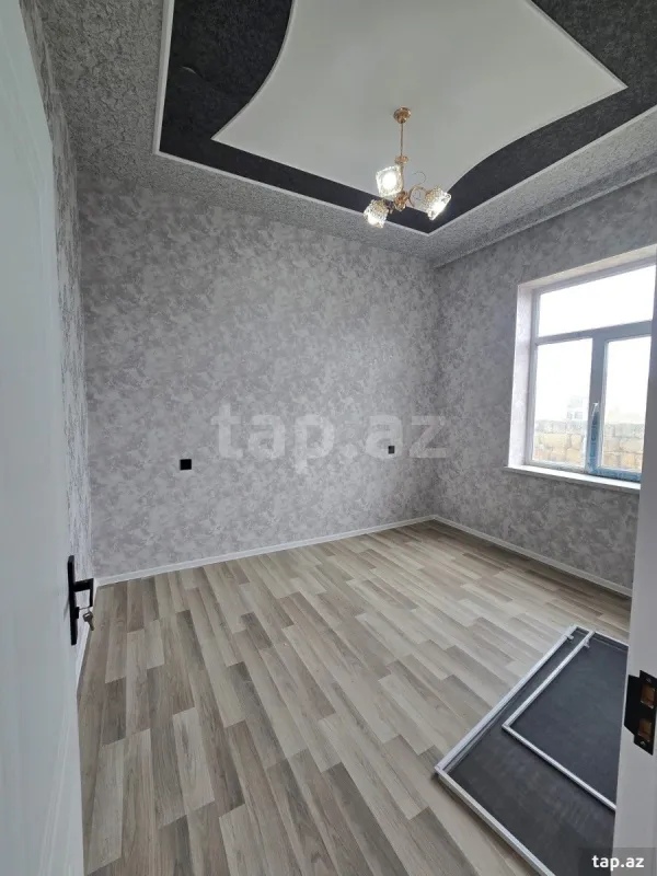 Satılır 4 otaqlı həyət evi