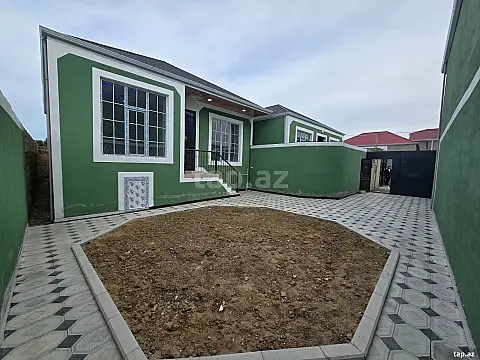 Satılır 4 otaqlı həyət evi