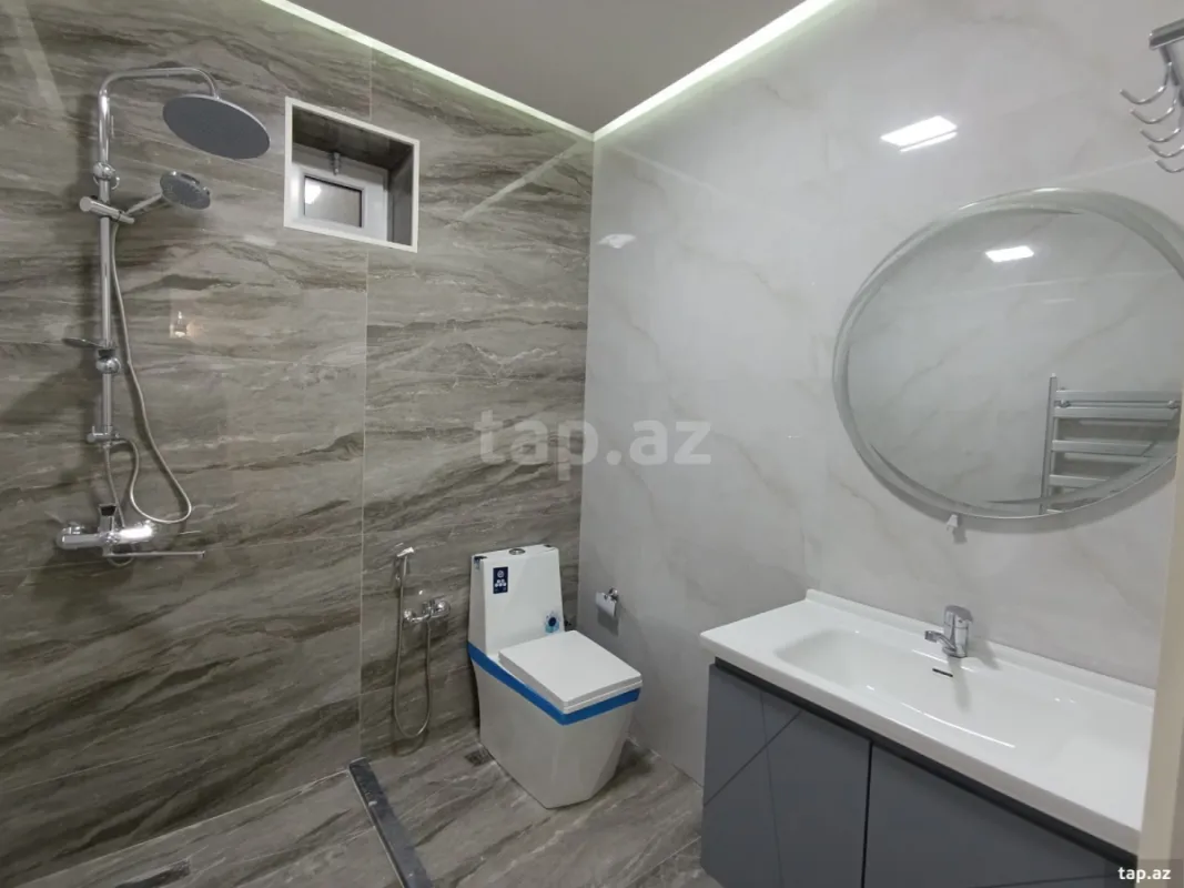 Satılır 4 otaqlı həyət evi