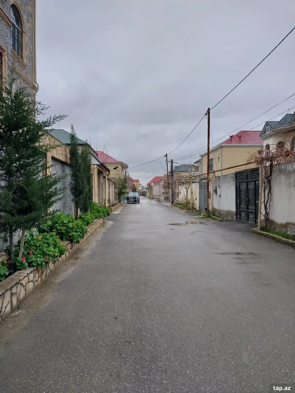 Satılır 5 otaqlı həyət evi