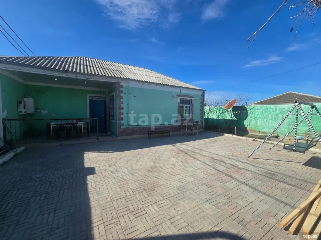 Satılır 3 otaqlı həyət evi