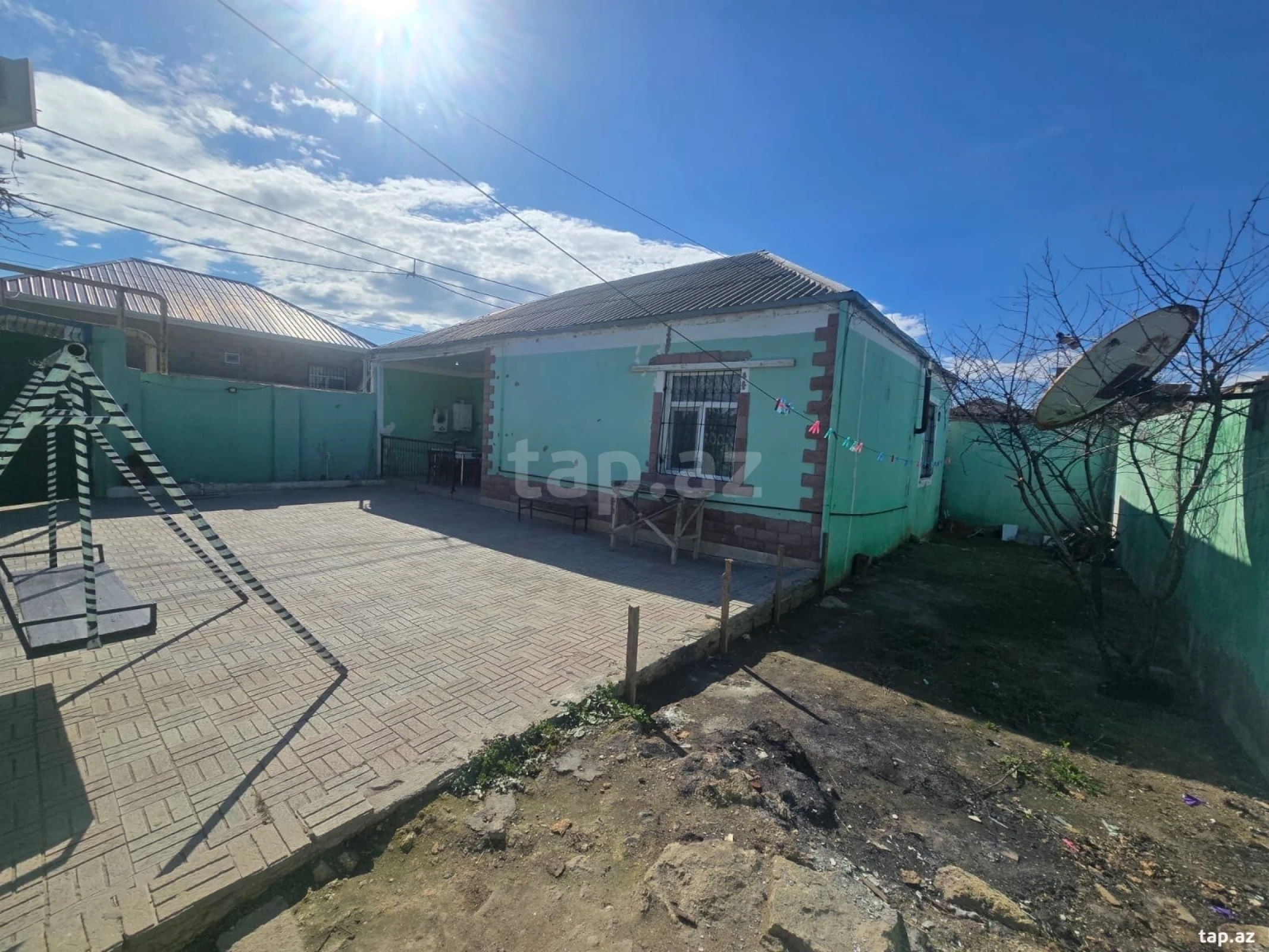 Satılır 3 otaqlı həyət evi