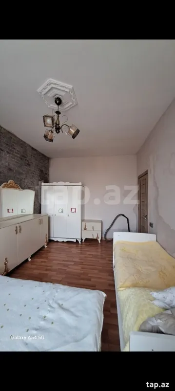 Satılır 2 otaqlı həyət evi