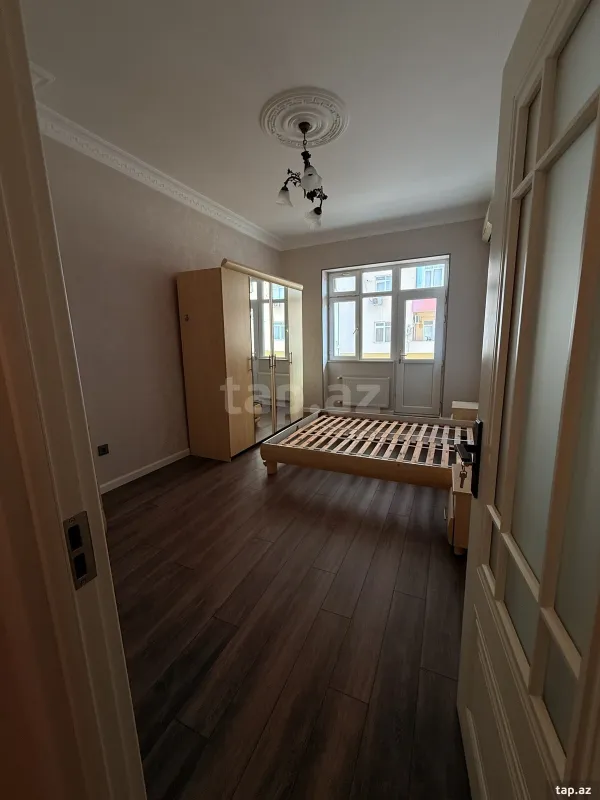 Satılır 3 otaqlı yeni tikili 120 m²