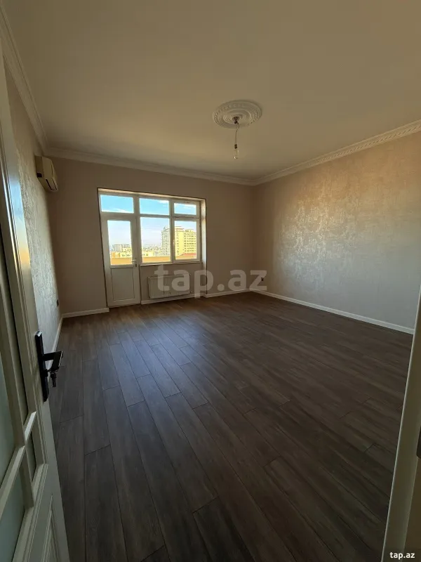 Satılır 3 otaqlı yeni tikili 120 m²