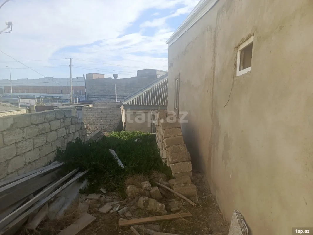 Satılır 3 otaqlı həyət evi