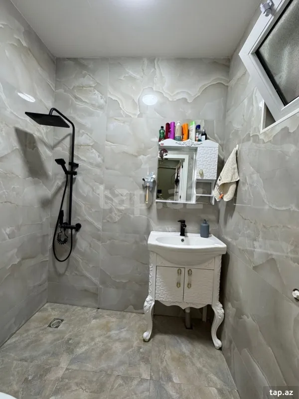 Satılır 2 otaqlı həyət evi