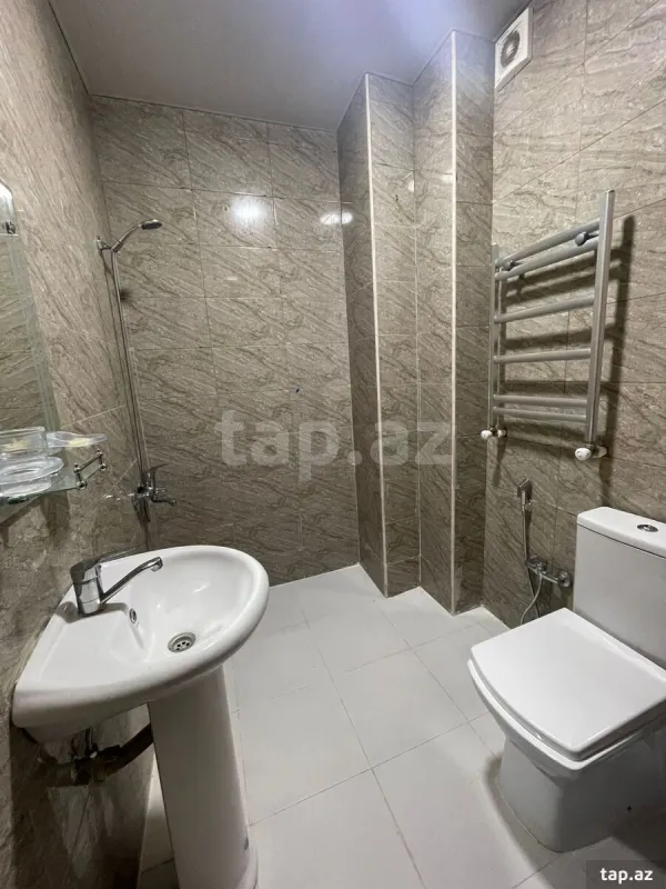 Kirayə verilir 2 otaqlı yeni tikili 60 m²