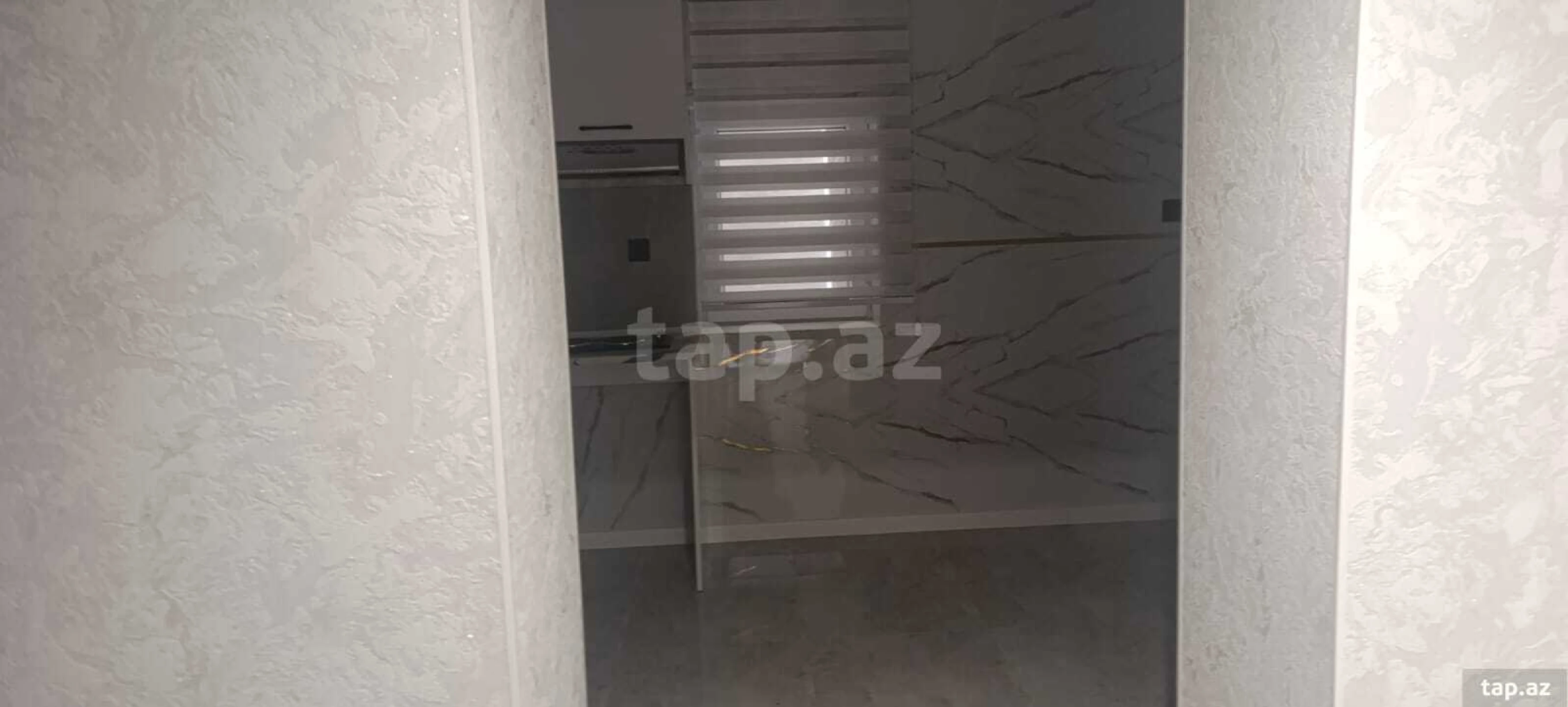 Satılır 6 otaqlı həyət evi