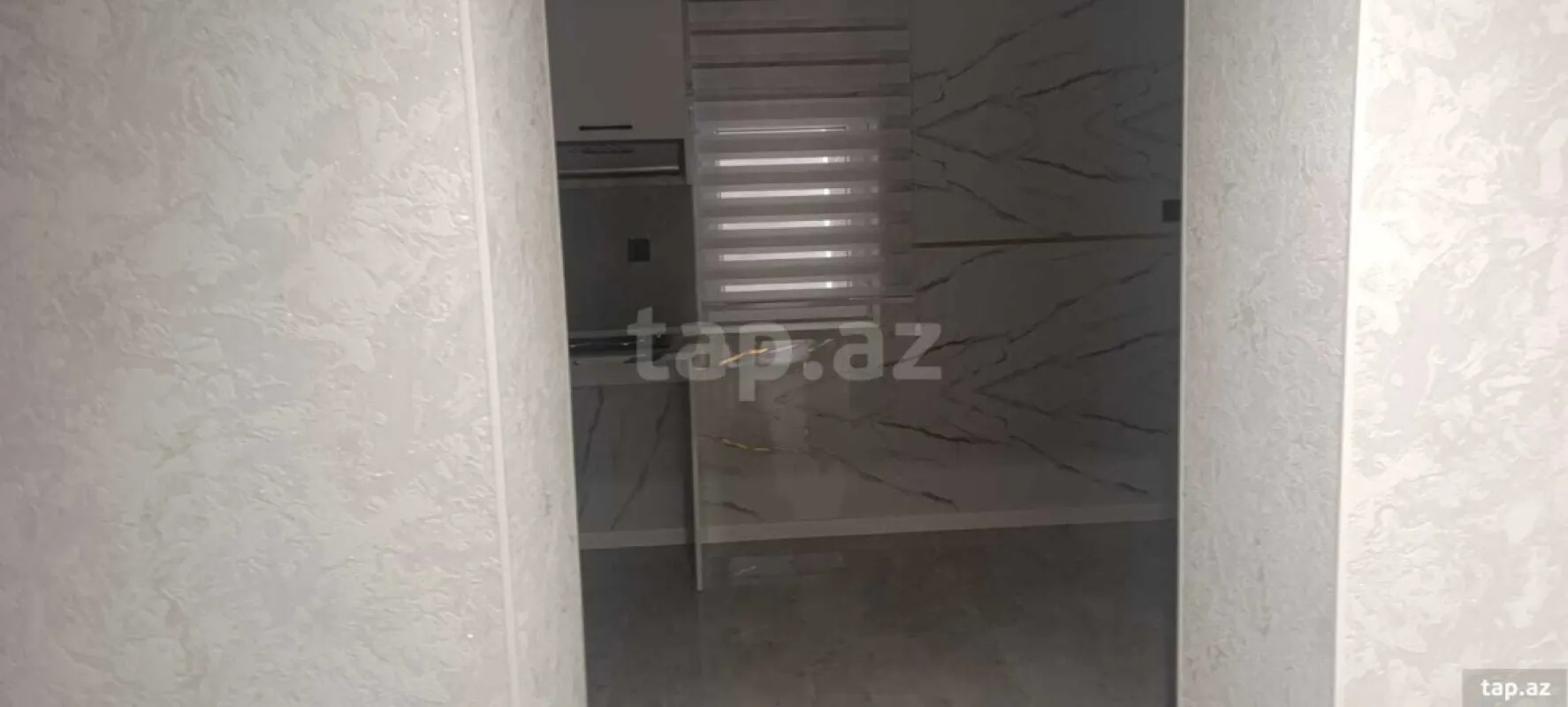 Satılır 6 otaqlı həyət evi