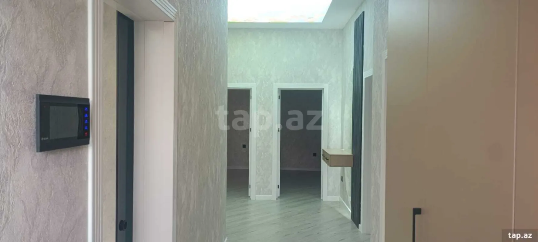 Satılır 6 otaqlı həyət evi