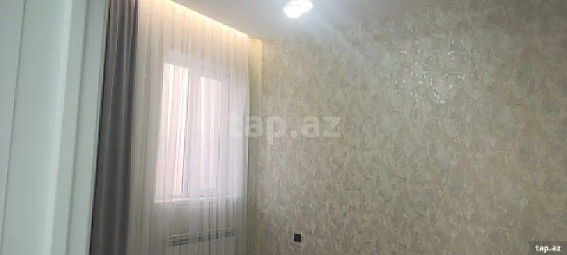 Satılır 6 otaqlı həyət evi