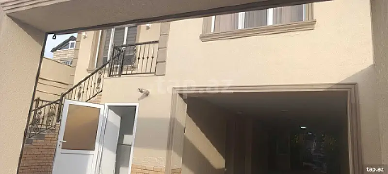 Satılır 6 otaqlı həyət evi