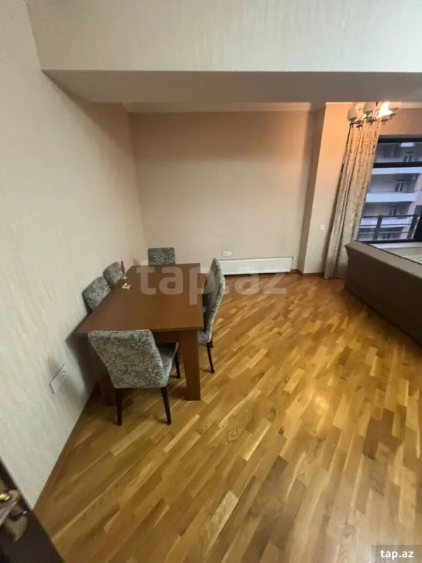 Kirayə verilir 2 otaqlı yeni tikili 100 m²