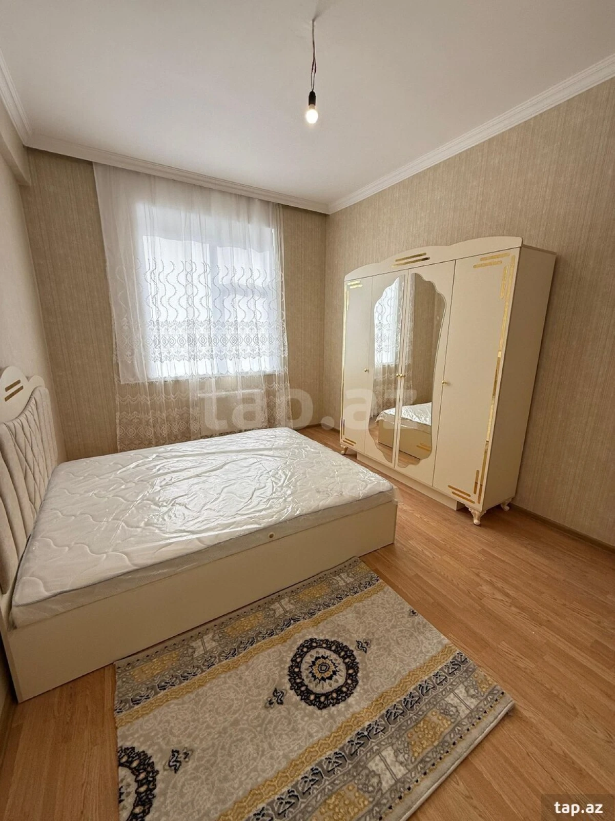 Kirayə verilir 3 otaqlı yeni tikili 85 m²
