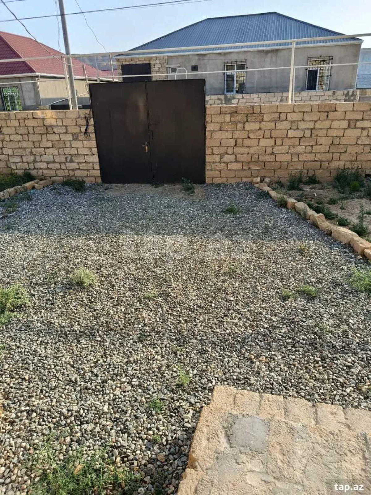 Satılır 5 otaqlı həyət evi