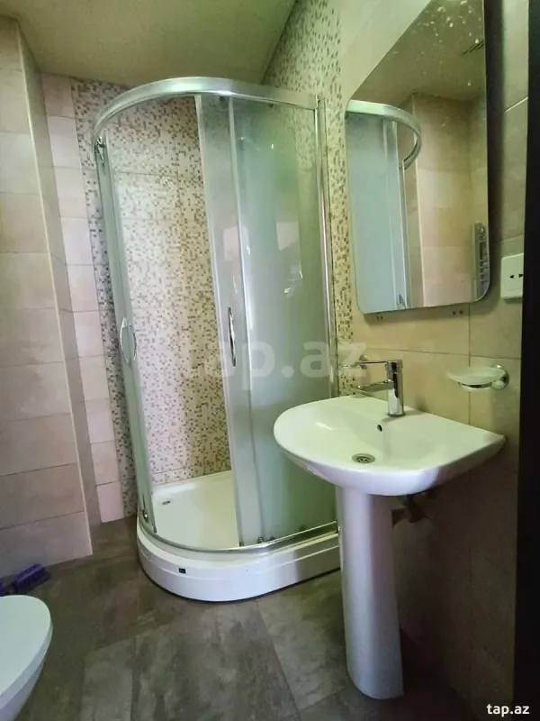 Kirayə verilir 1 otaqlı yeni tikili 32 m²