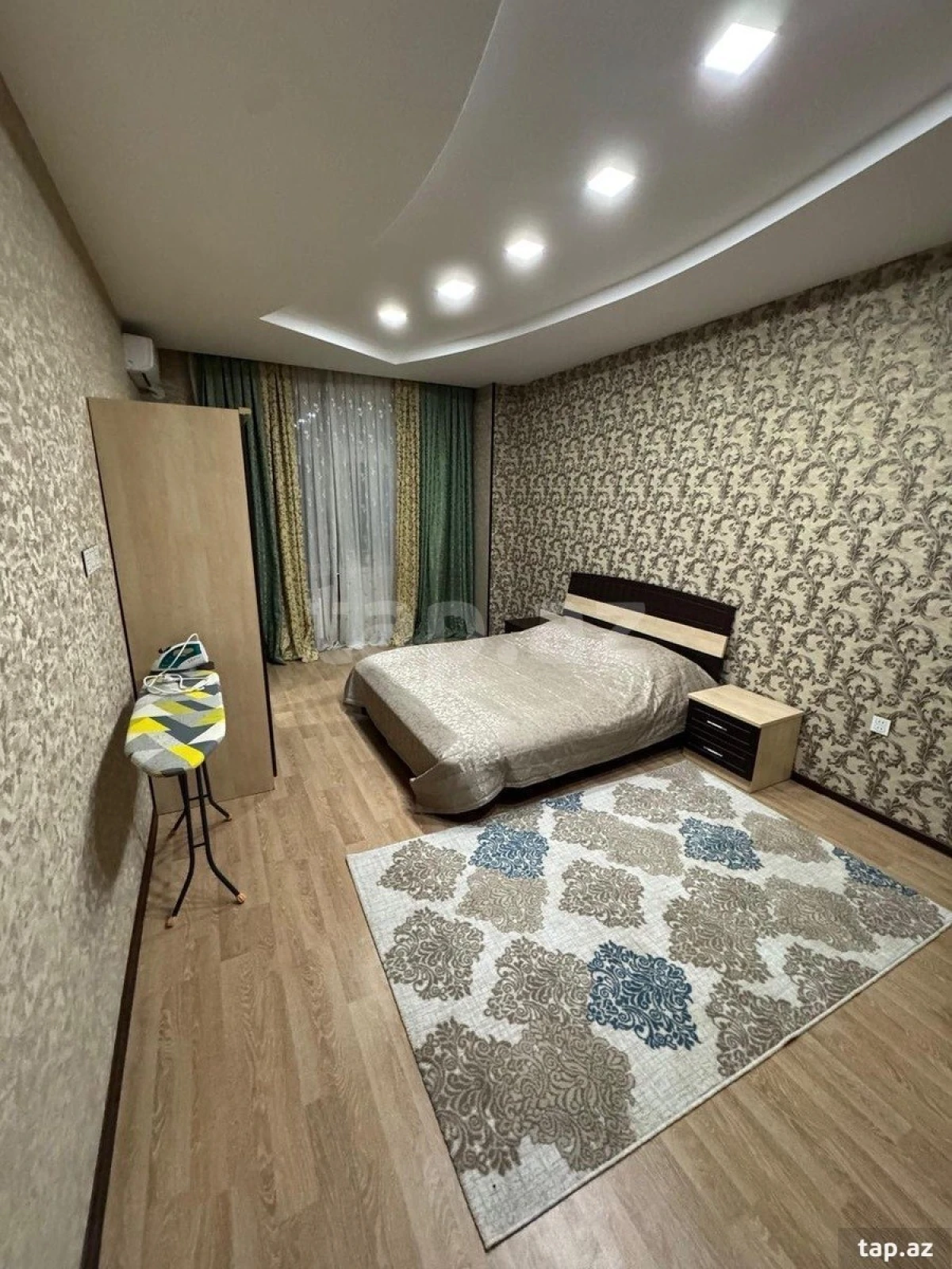 Kirayə verilir 3 otaqlı yeni tikili 156 m²