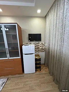 Kirayə verilir 3 otaqlı yeni tikili 156 m²