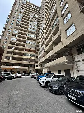 Kirayə verilir 3 otaqlı yeni tikili 156 m²