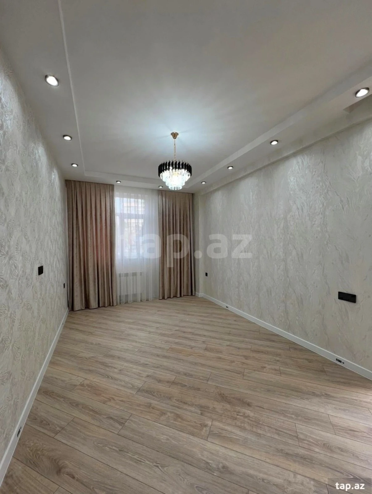 Satılır 2 otaqlı yeni tikili 60 m²