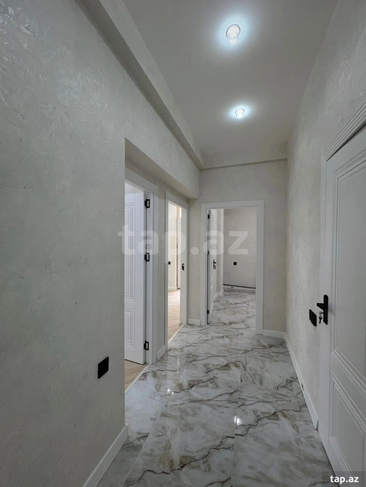 Satılır 2 otaqlı yeni tikili 60 m²