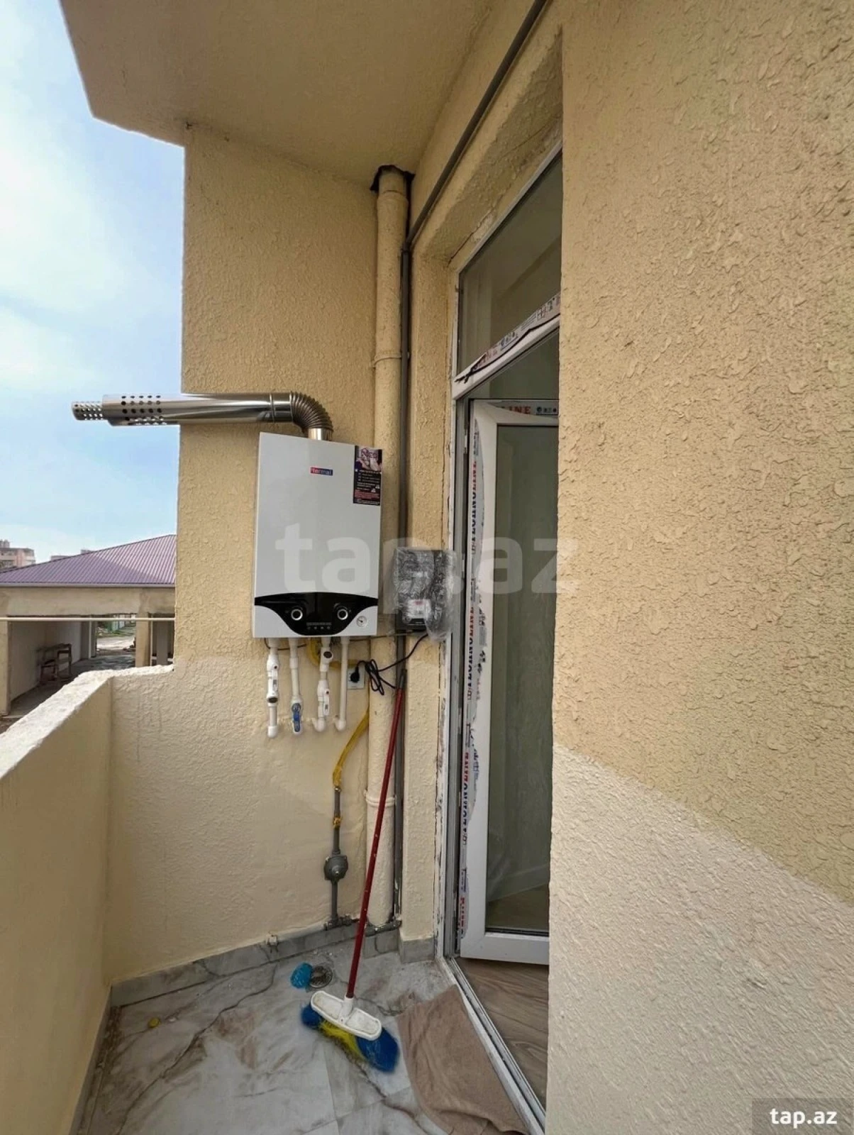 Satılır 2 otaqlı yeni tikili 60 m²