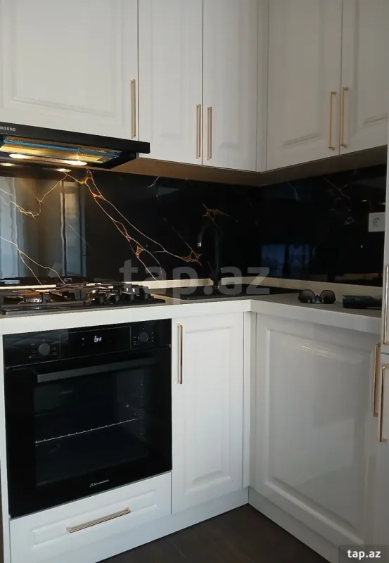 Kirayə verilir 1 otaqlı yeni tikili 30 m²