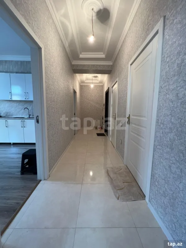 Kirayə verilir 2 otaqlı yeni tikili 80 m²