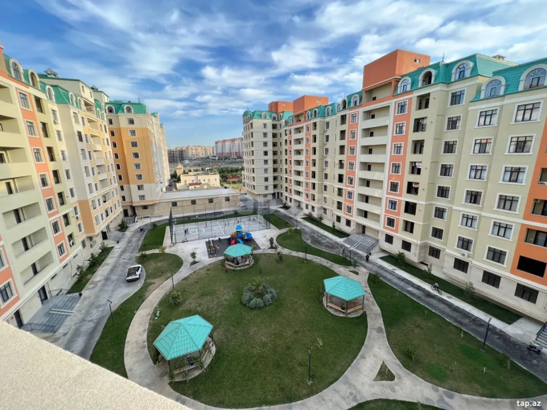 Kirayə verilir 2 otaqlı yeni tikili 80 m²