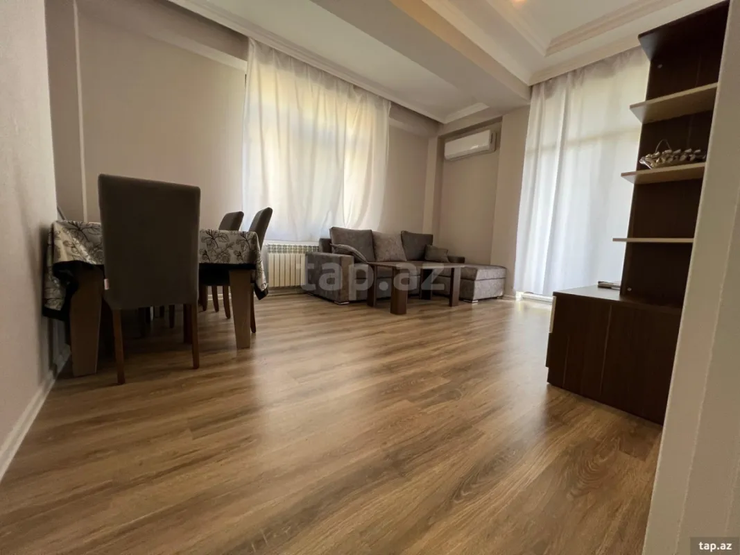 Kirayə verilir 2 otaqlı yeni tikili 80 m²