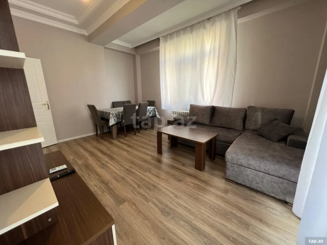 Kirayə verilir 2 otaqlı yeni tikili 80 m²