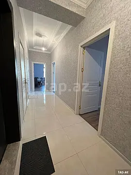 Kirayə verilir 2 otaqlı yeni tikili 80 m²