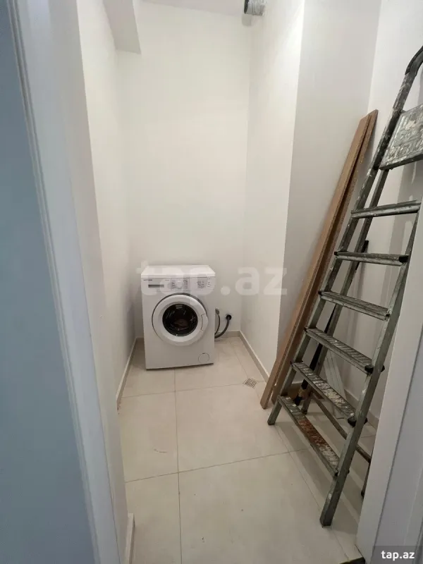 Kirayə verilir 2 otaqlı yeni tikili 80 m²