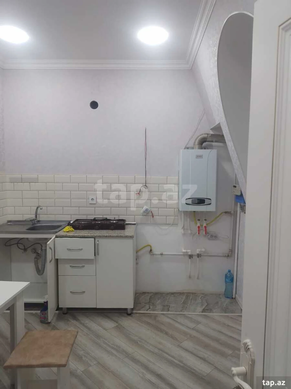 Kirayə verilir 2 otaqlı yeni tikili 60 m²