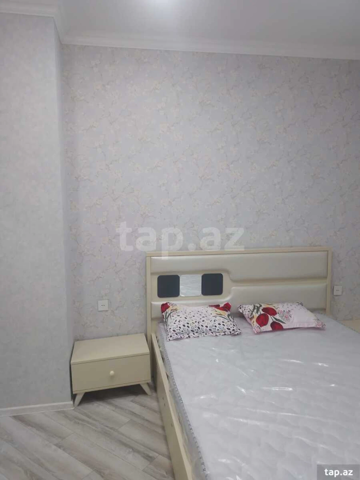 Kirayə verilir 2 otaqlı yeni tikili 60 m²