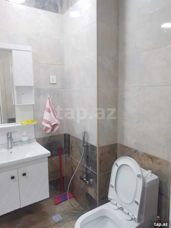 Kirayə verilir 2 otaqlı yeni tikili 60 m²