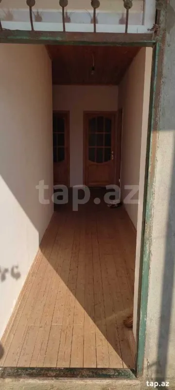 Satılır 4 otaqlı həyət evi