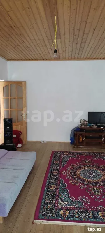 Satılır 4 otaqlı həyət evi