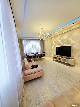 Satılır 3 otaqlı yeni tikili 125 m²