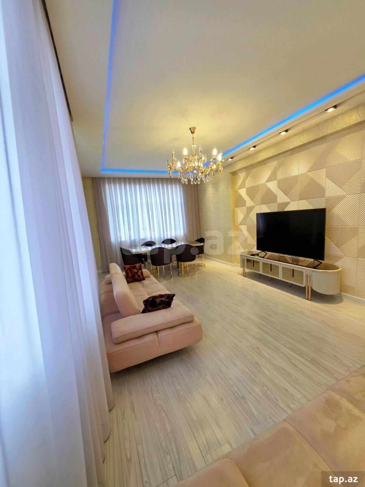 Satılır 3 otaqlı yeni tikili 125 m²
