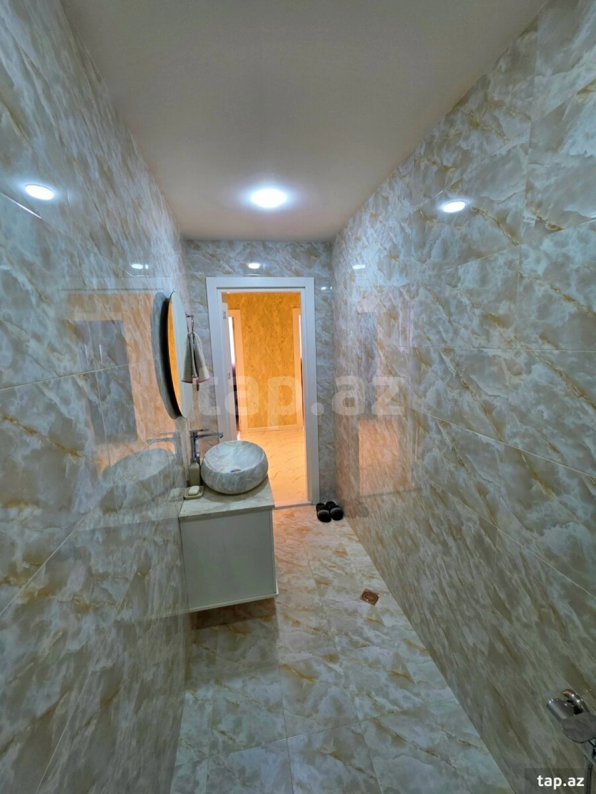 Satılır 3 otaqlı yeni tikili 125 m²