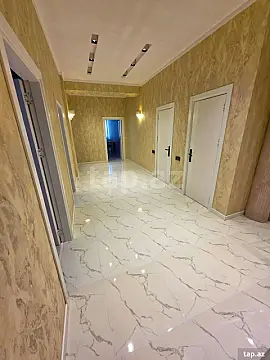 Satılır 3 otaqlı yeni tikili 125 m²